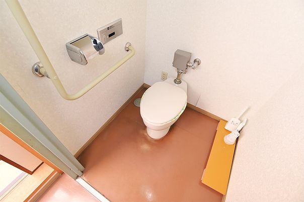 温水洗浄便座のトイレ