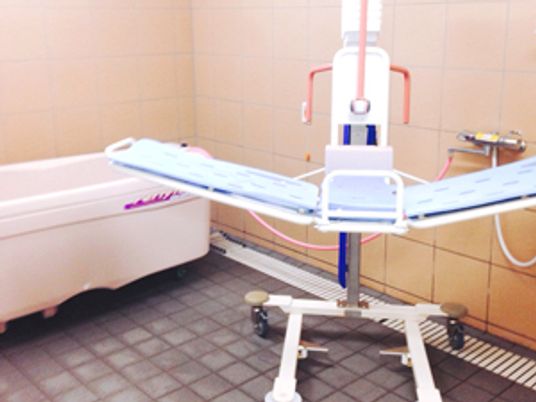 浴室のリフト設備