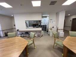 ゆったりとした食堂