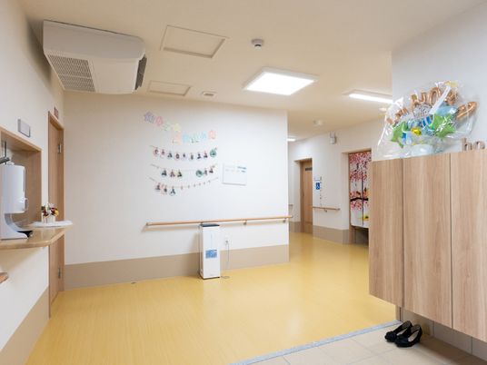廊下の手すりと装飾