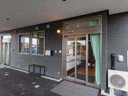 エントランスの外観