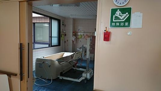 機能的な浴室
