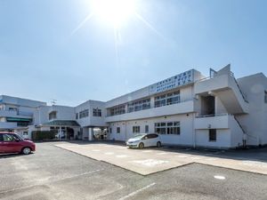 青空の施設外観