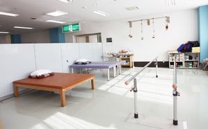 自然光が入る訓練室