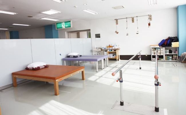 自然光が入る訓練室