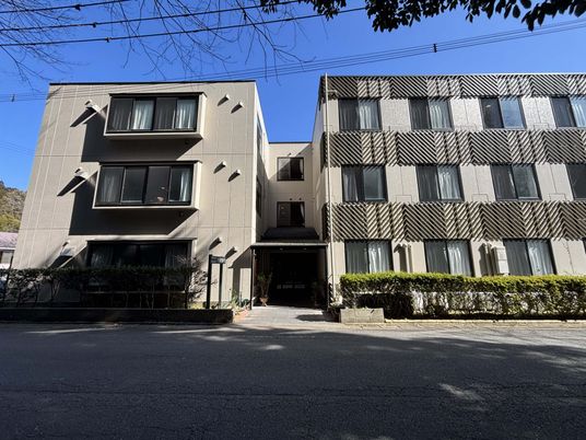 ゆったり佇む施設外観