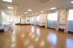 広い空間の機能訓練室