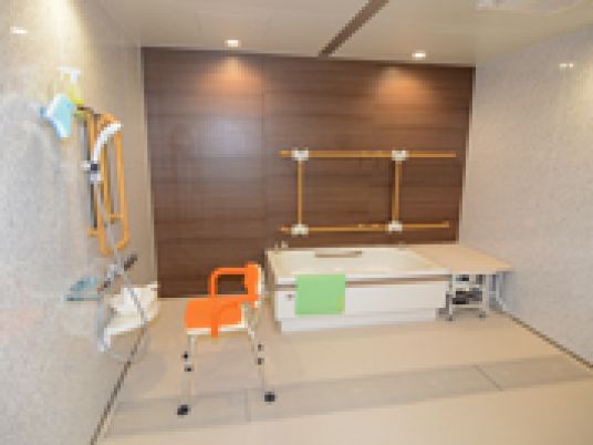 シンプルな浴室
