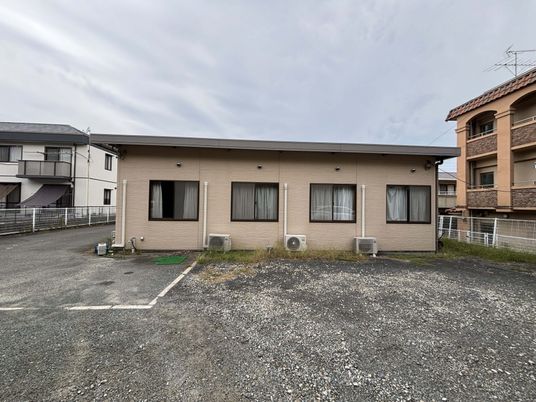 平屋の建物外観
