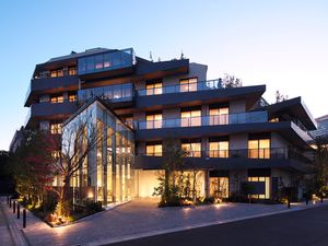 モダンな建物の外観