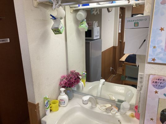 明るい洗面台