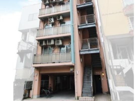 多階層建築の外観