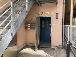 エントランスの入り口
