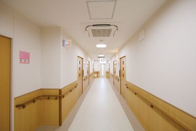 清潔な廊下の風景