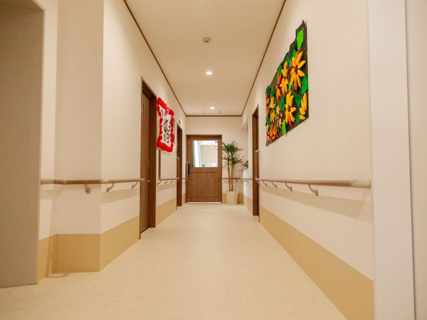 清潔感ある廊下の様子