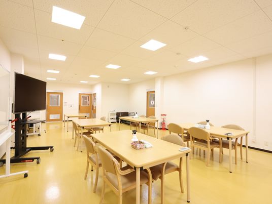 広々とした多目的室