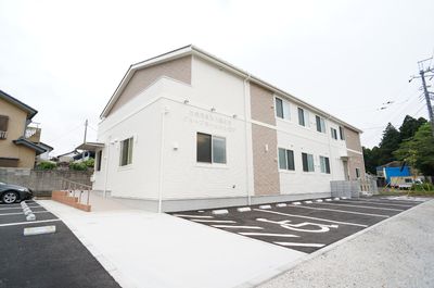 明るい新しい外観
