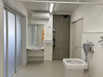 清潔な洗面トイレ空間