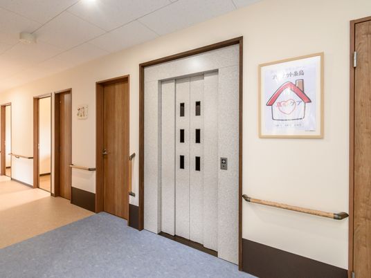 廊下と部屋の入り口