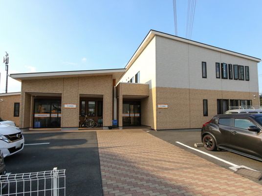 清潔感あふれる施設前景