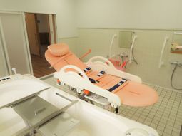 バリアフリー浴室設備