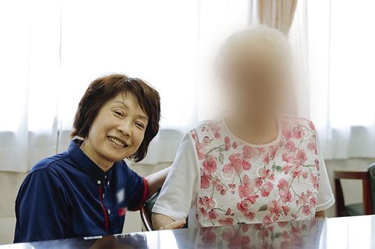 温かな交流を楽しむ居室