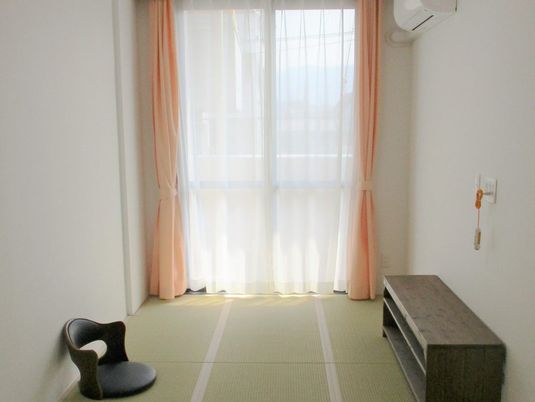 採光の良い和室
