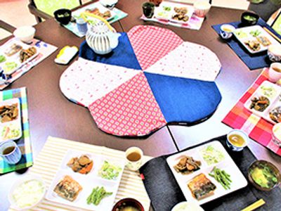 ランチが並ぶテーブル