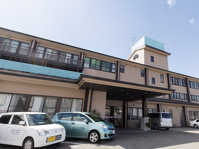 枚方老人保健施設のぞみの外観