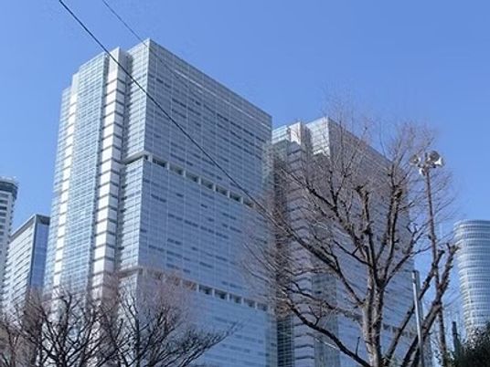 高層建物の外観  