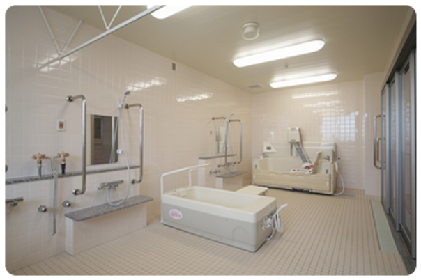 広々とした浴室