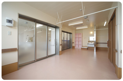 広々とした廊下