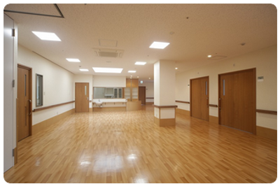 広々とした廊下