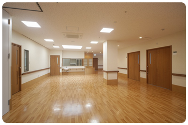 広々とした廊下