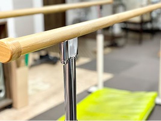 手すりのある機能訓練室  
