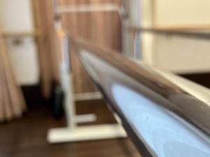 手すりのある廊下  