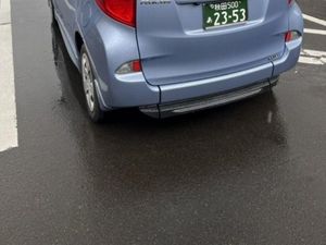 車の後方外観  