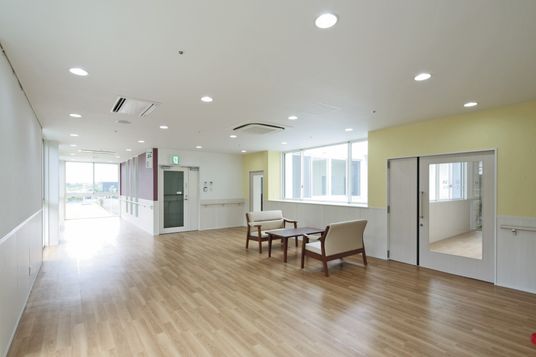 広々とした廊下