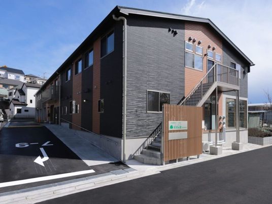 外観の建物正面  