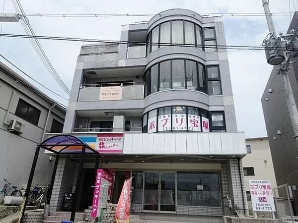 さくら彩ホームケアの外観