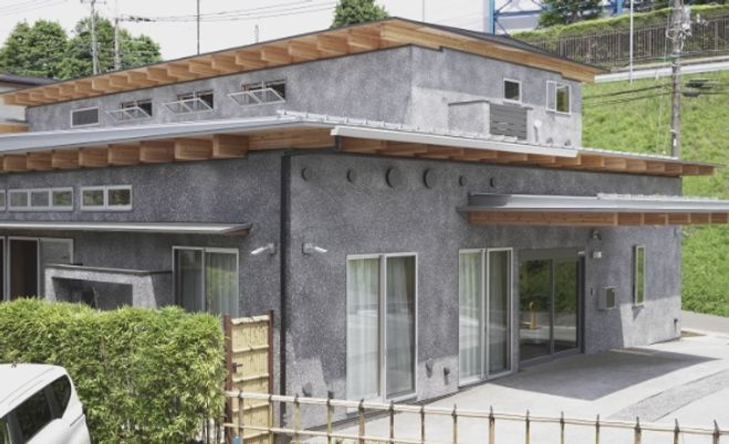 モダンな外観の建物