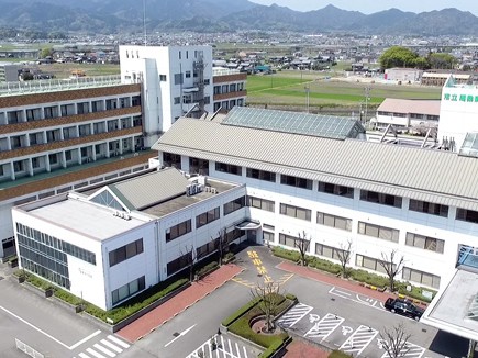 西条市立周桑病院の外観