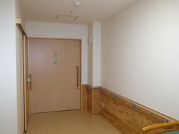 廊下の転落防止柵