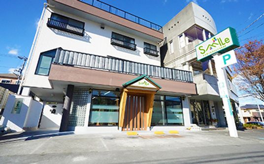 開放的な外観