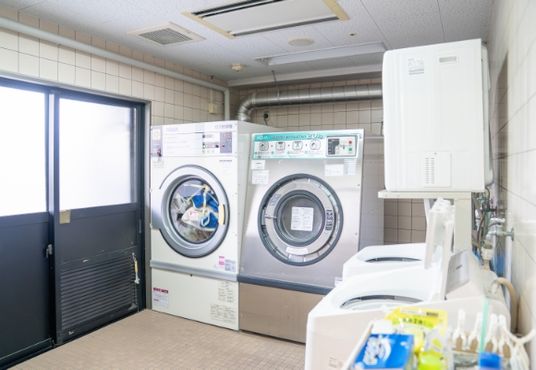洗濯機と乾燥機の部屋