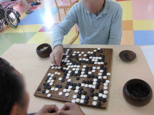 将棋を指す利用者様