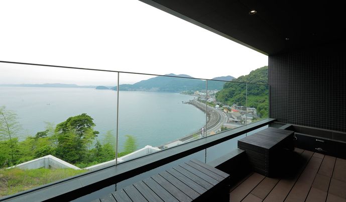 広がる景色のテラス