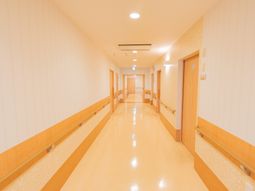 手すり付きの廊下