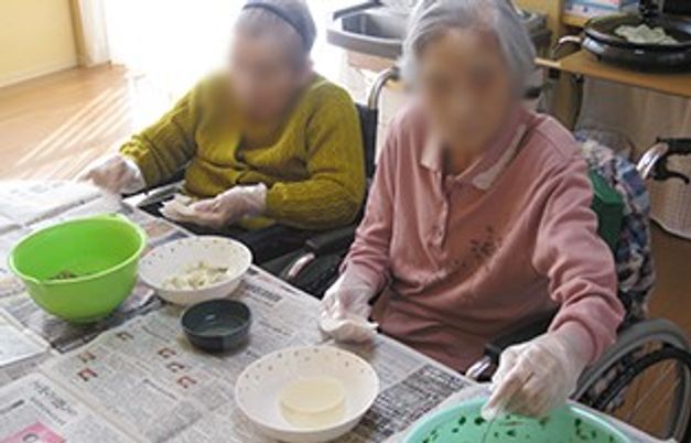 手作業中の様子
