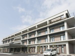 モダンな外観の建物  